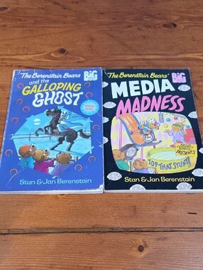 The Berenstain Bears Kids Book Set - Blue & Black Covers